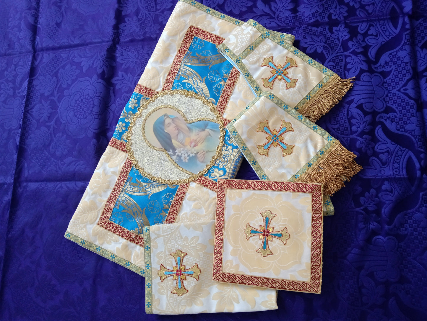 Sorrowful & Immaculate Heart of Mary ROMAN VESTMENT SET
